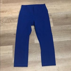 Blue cropped lulu